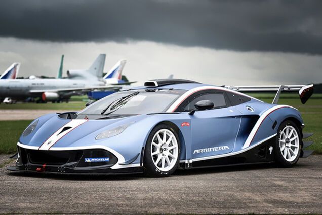 Arrinera Hussarya GT