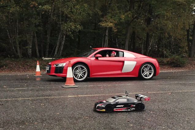 Audi R8 против игрушечного суперкара