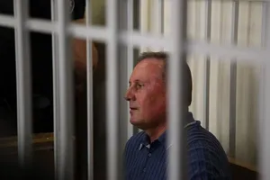 Александр Ефремов