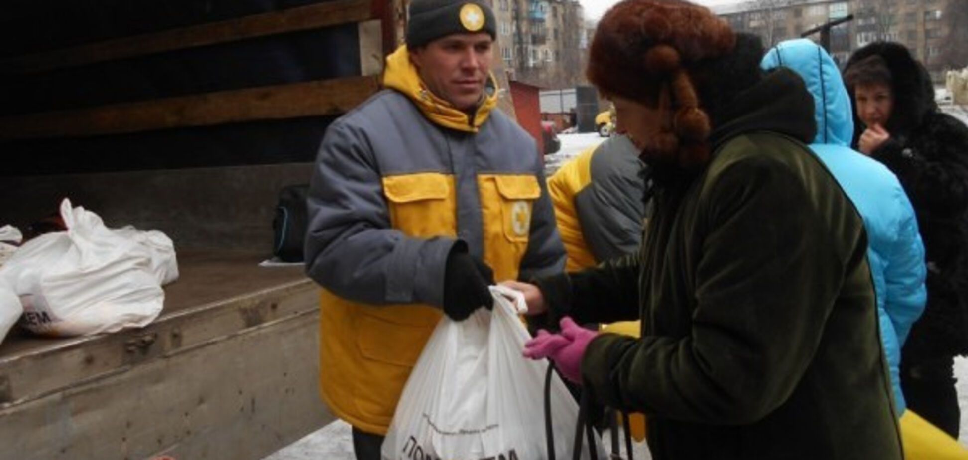 В январе Штаб Ахметова доставит помощь в 94 села Донецкой области
