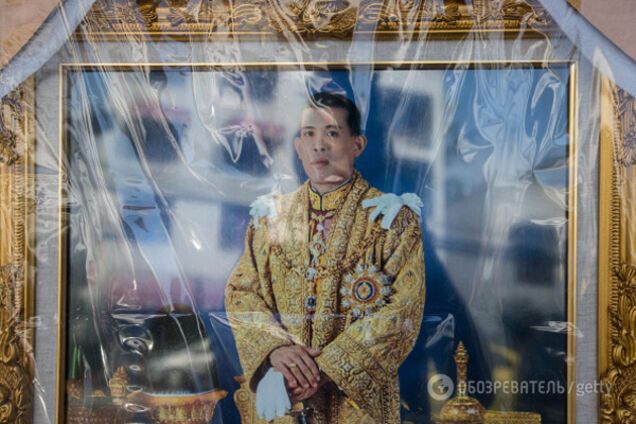 король Таиланда