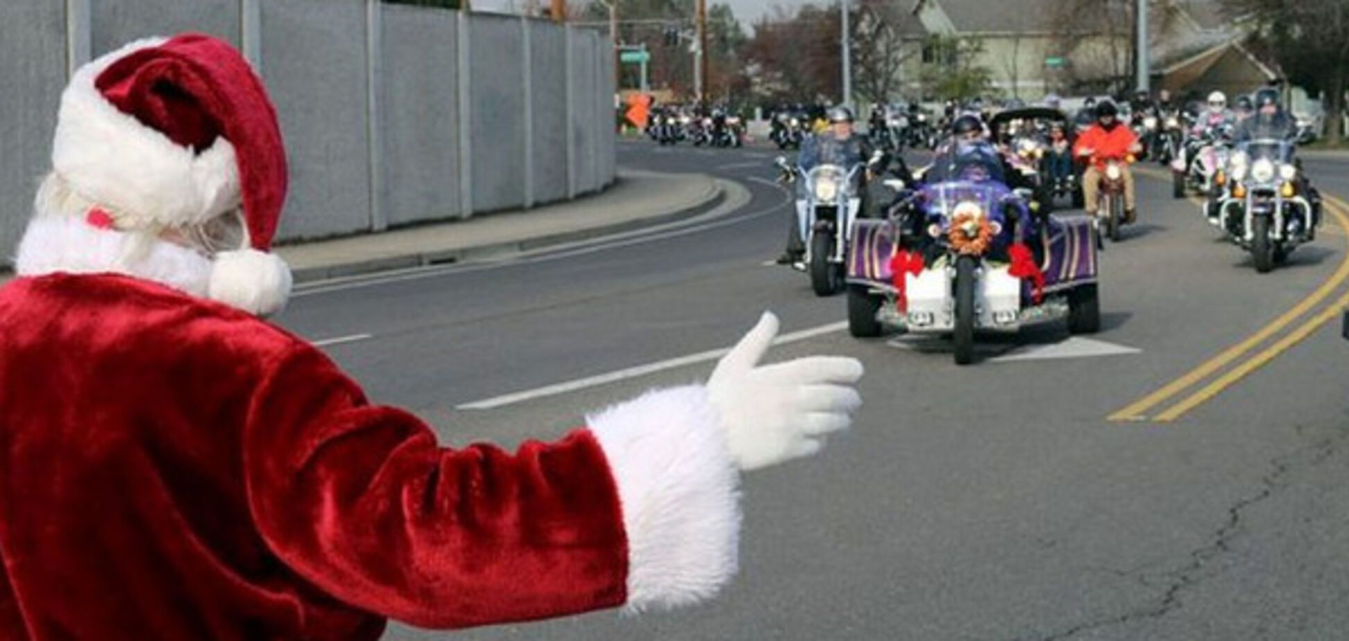 Новогодний благотворительный заезд байкеров из США