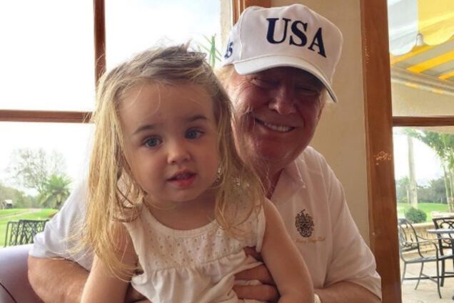 Дональд Трамп и его внучка Хлоя Софи
