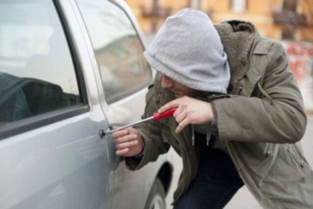 Хмельницький: власник авто затримав крадія