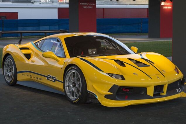 Ferrari 488 Challenge