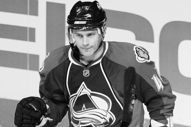 Помер знаменитий 34-річний хокеїст: стали відомі причини смерті