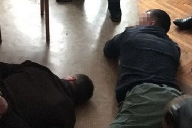 Оборотни в погонах