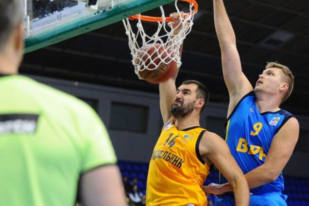 Будивельник - Бипа