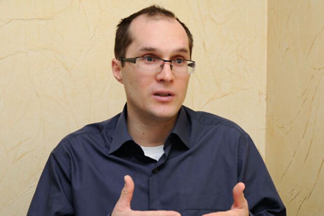 Юрий Бутусов