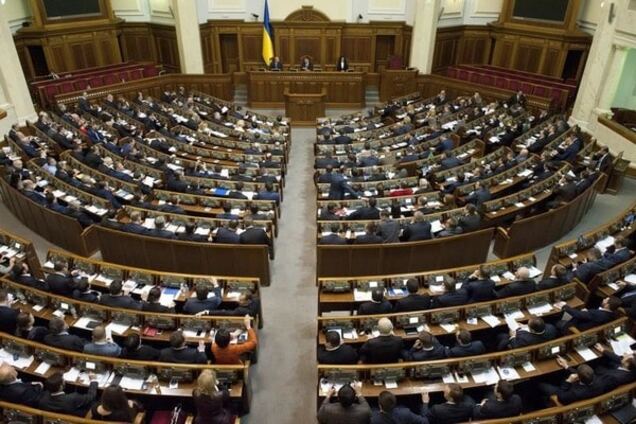 Рада снова подошла к 'диктаторскому' закону о 'договорняках' – Лещенко