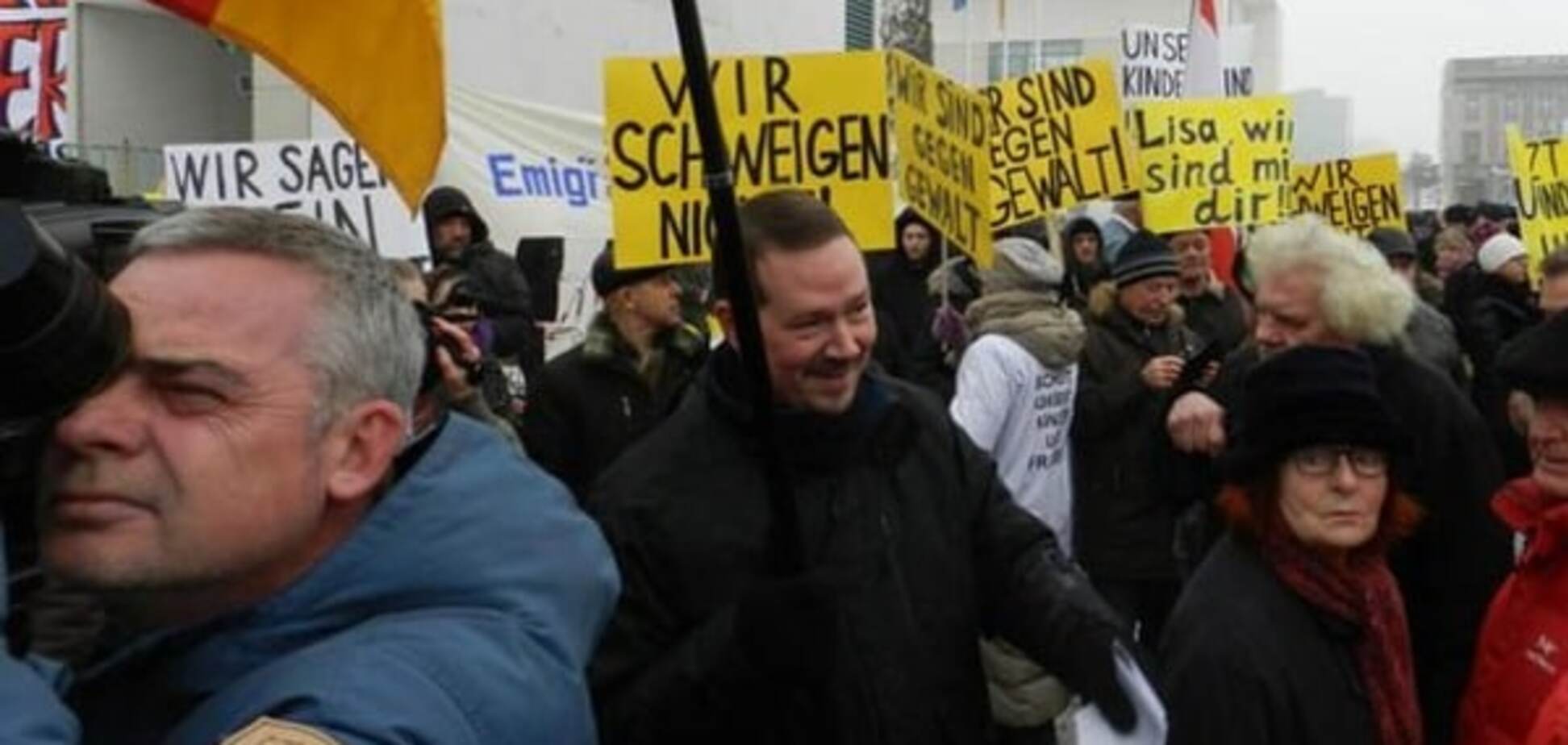 Журналист о фейке про 'изнасилованную Лизу': русские Европы пригодились Путину