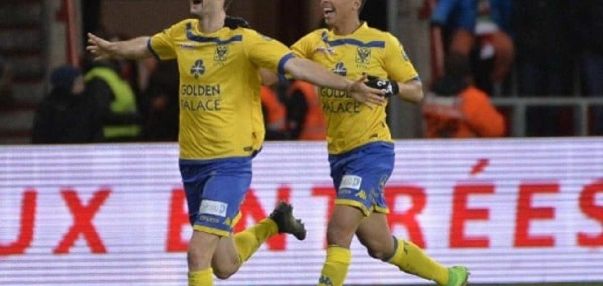 Зубодробилка. Немецкий футболист забил необычный гол в чемпионате Бельгии: видео шедевра