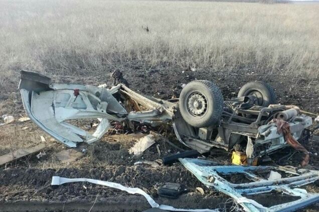 В сети появились фото подорвавшегося под Марьинкой автобуса