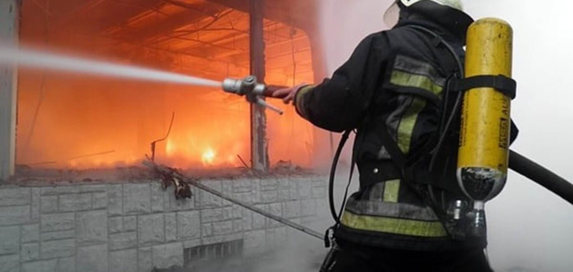 В Киеве пожарные спасли студентов из горящего общежития