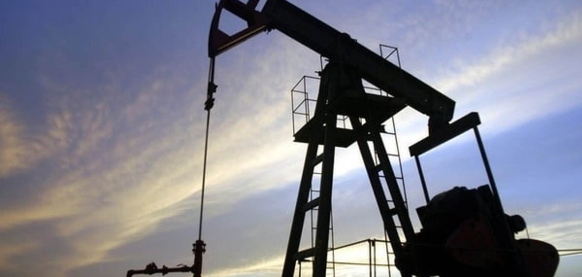 Нефть обвалилась на данных о запасах биржи NYMEX 