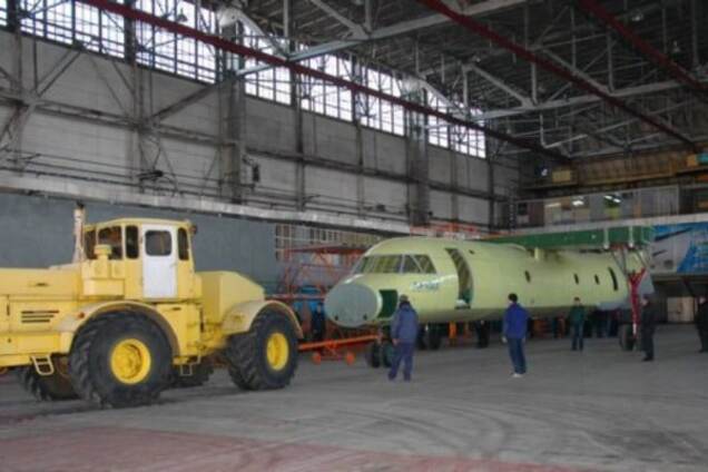 На 'Антонове' показали фюзеляж первого Ан-132: фотофакт