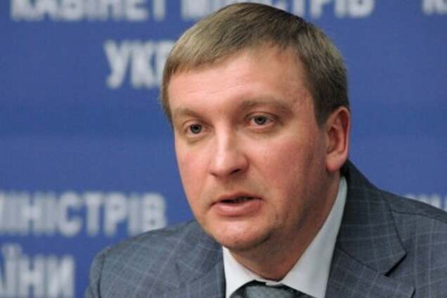 Активісти заблокували міністра юстиції в його кабінеті - Соболєв