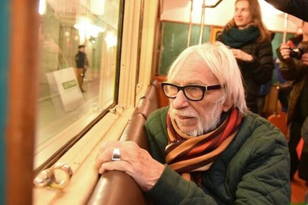 Россия – не Крым: довольный Пьер Ришар прокатился в метро Москвы. Фоторепортаж