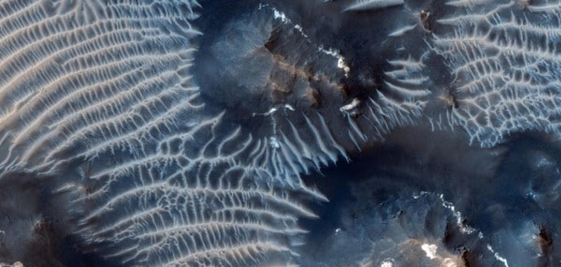 Вчені знайшли стародавнє джерело життя на Марсі