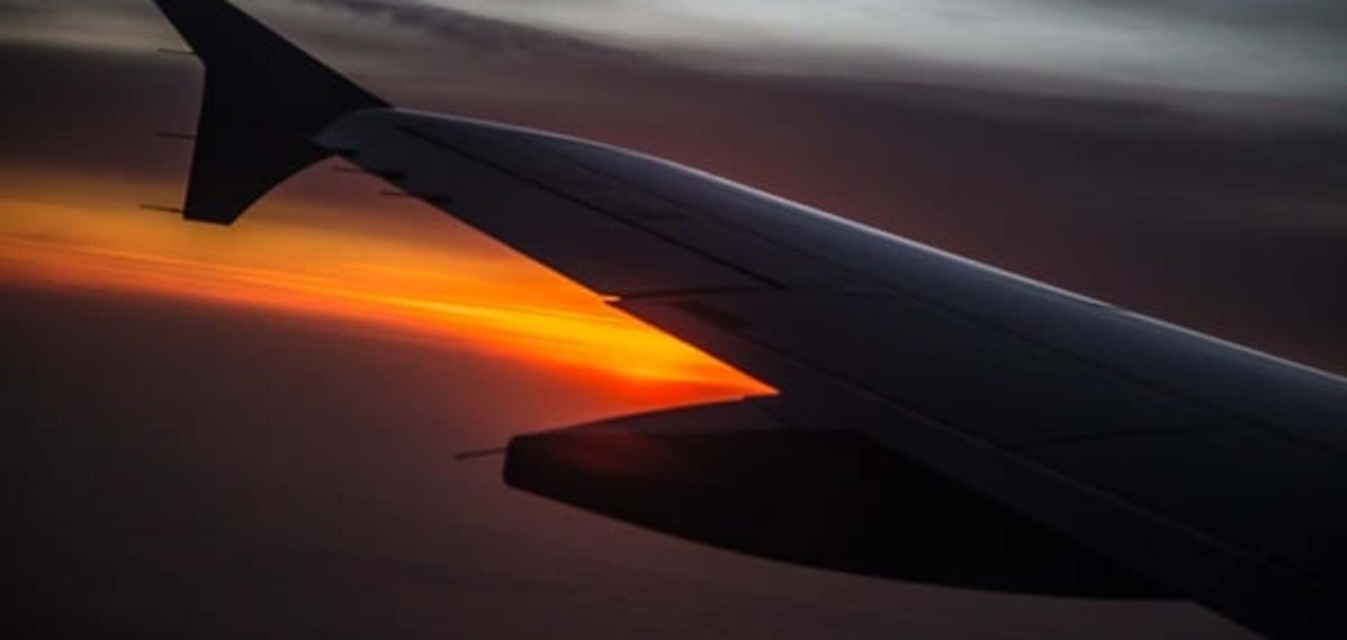 В небе над Доминиканой загорелся российский самолет. Видеофакт