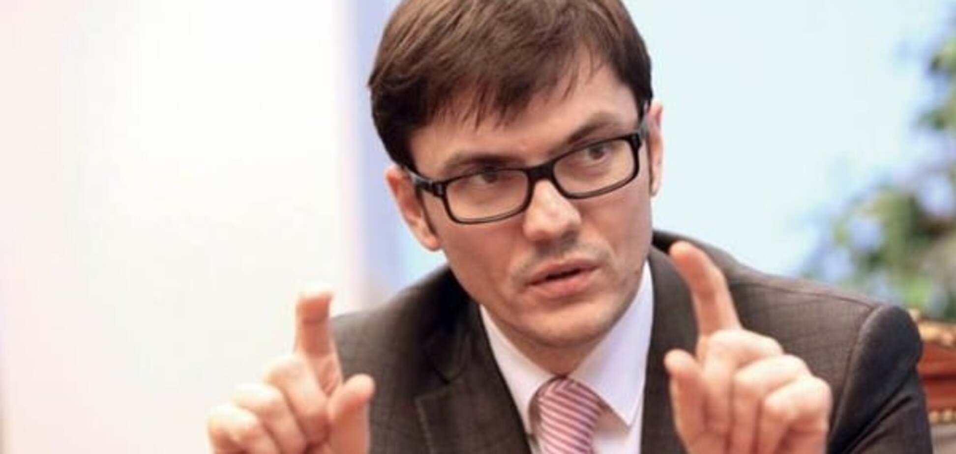 Пивоварский попал под уголовное дело из-за зарплат в конвертах