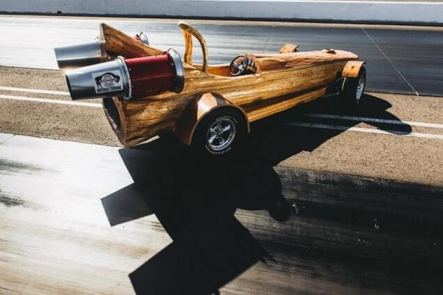 В США установили рекорд скорости на деревянном электромобиле