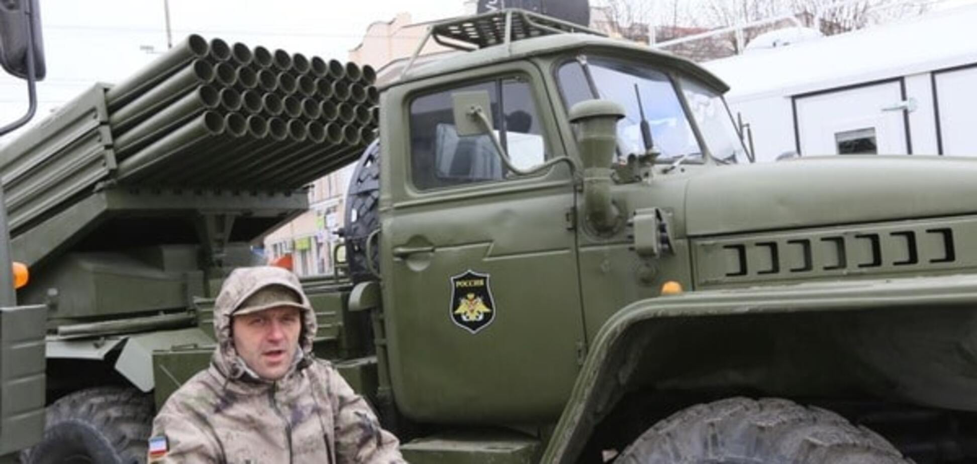 Дымовая завеса: оккупанты в Крыму развернули 'Грады' и САУ