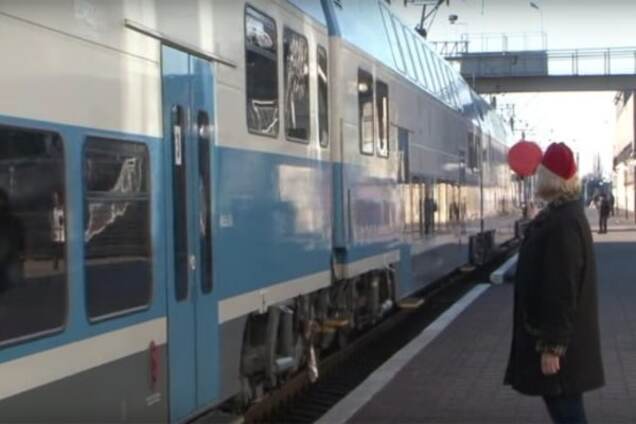 Путешестовать по Украине можно на двухэтажных поездах