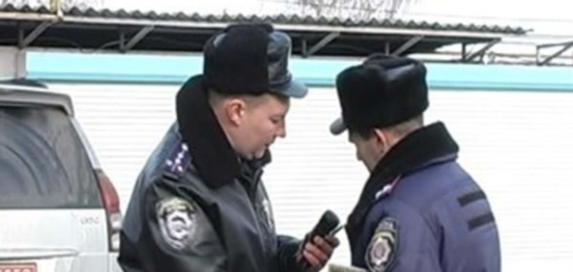 'Достали': в Сумах милиция 'крышует' нелегальную заправку. Видео расследования