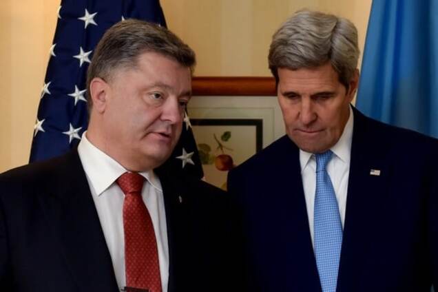 Порошенко встретился с Керри в Мюнхене: обсудили Донбасс и деоккупацию Крыма