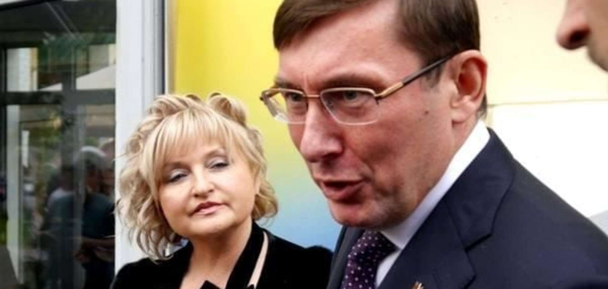 Какие подарки нардепы приготовили ко Дню Валентина: от картин до еды