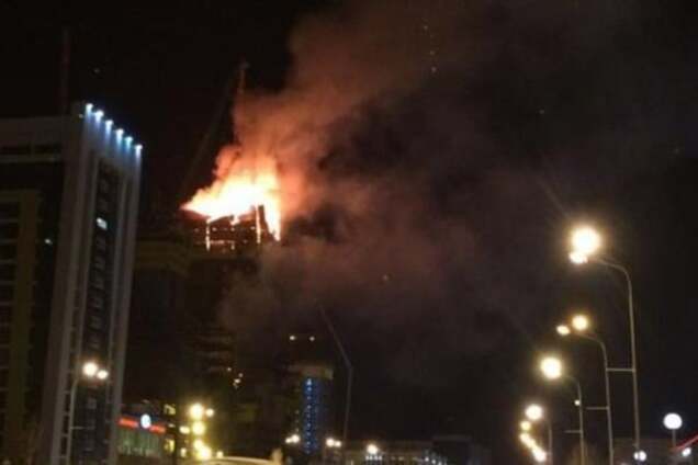 В Астане вспыхнул самый высокий небоскреб Центральной Азии: опубликованы фото и видео