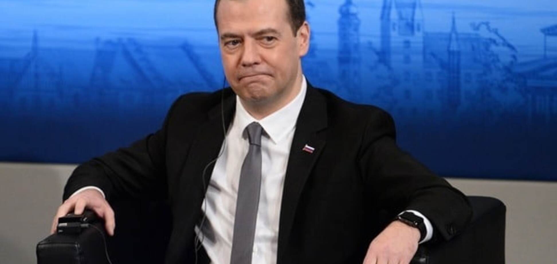 'Этого вопроса нет': Медведев опять присвоил Крым
