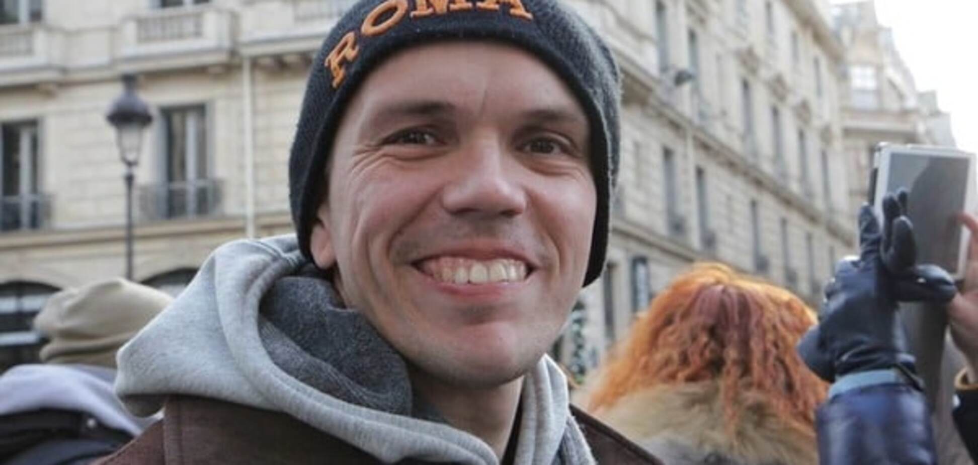 Мэр Львова подарил переселенцу с ДЦП именную монету