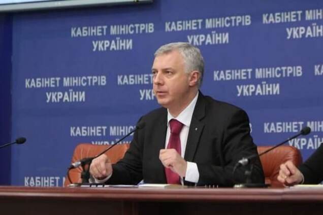 'Это недопустимо': Квит запретил вешать в школах портрет президента