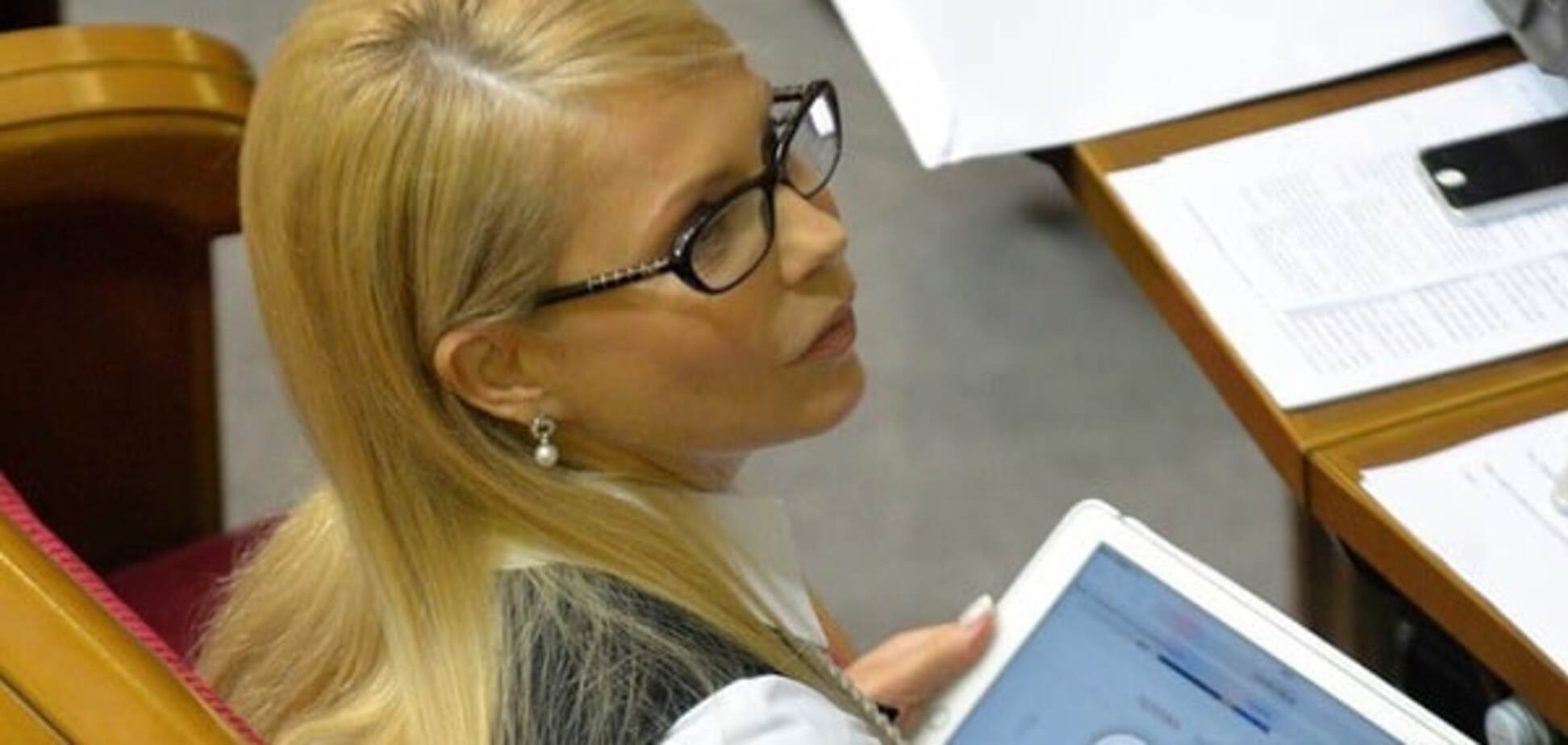Розпустила Юля коси: Тимошенко прийшла в Раду з новою зачіскою