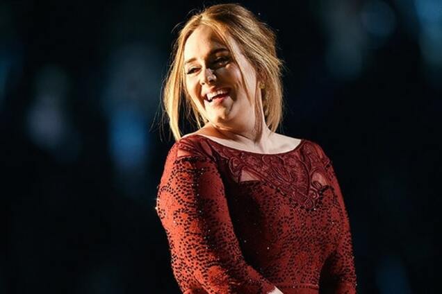 Grammy 2016: Адель опозорилась во время выступления