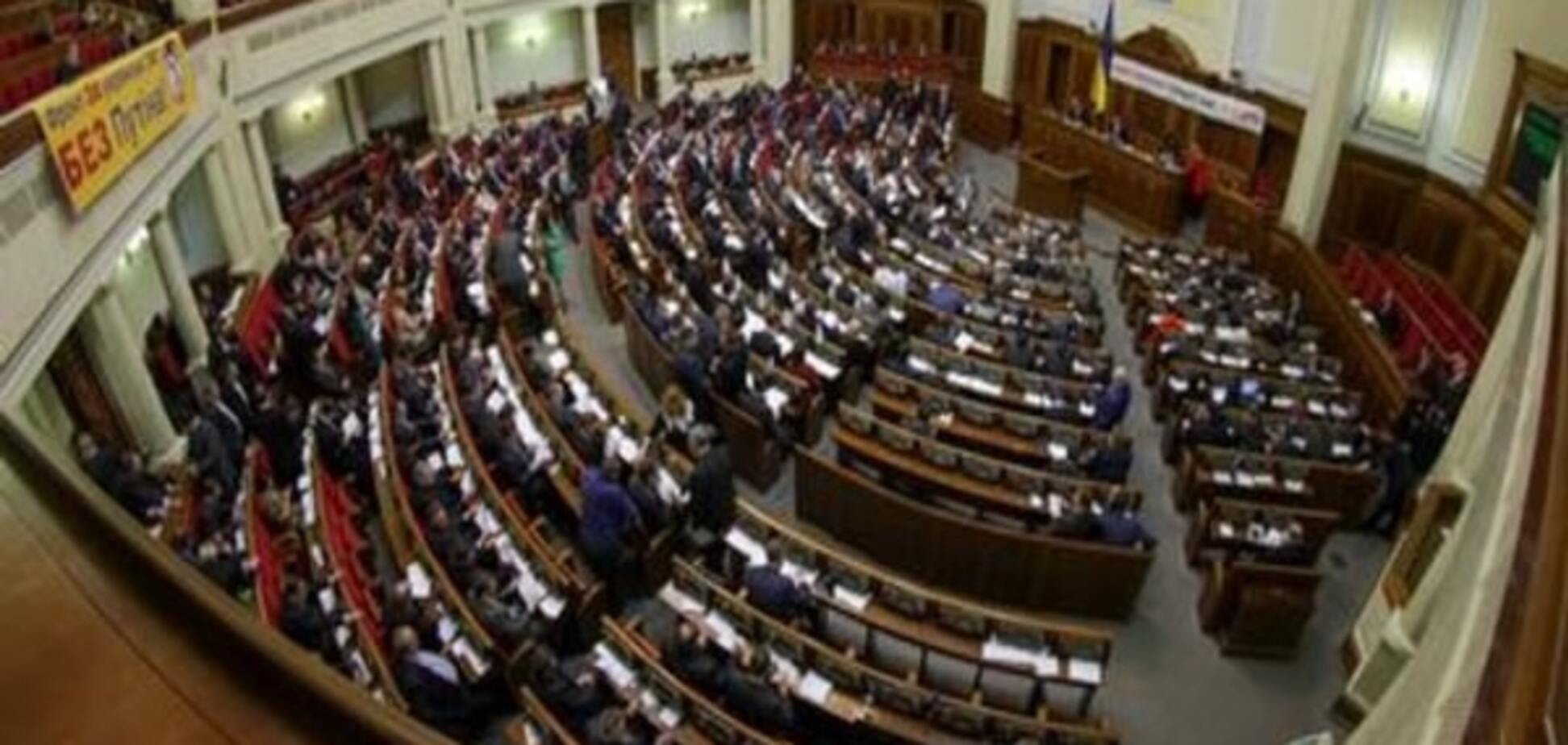 Рада скасувала скандальні поправки про декларації чиновників