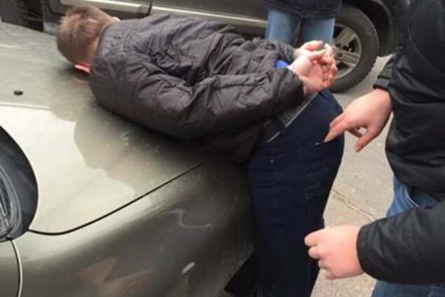 СБУ задержала на взятке полицейских из Обухова: подробности