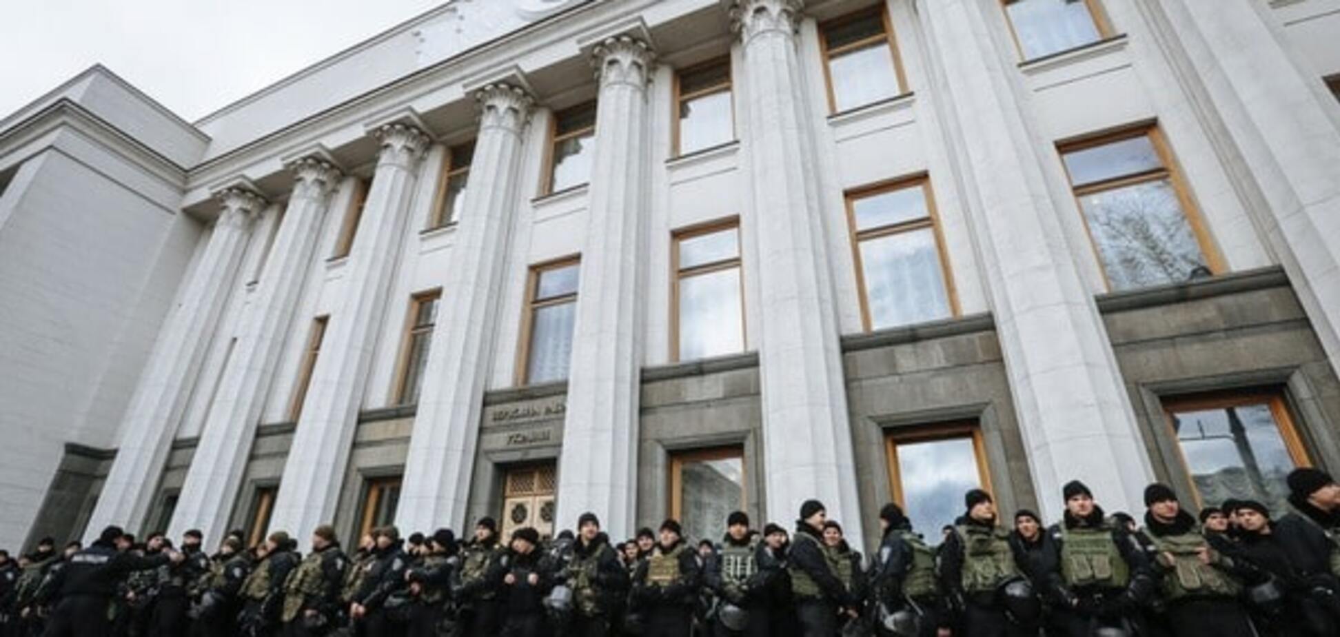 Предстоит полная перезагрузка власти - перевыборы парламента и президента