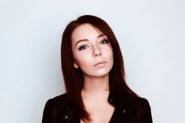 23-летняя дочь Шнурова вышла замуж за питерского бармена