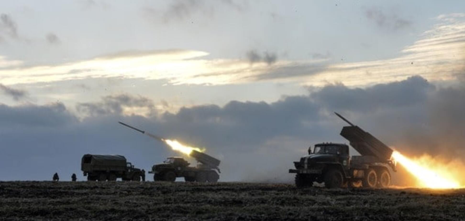 Вночі терористи обстріляли 'Градами' і ракетами українських військових на Донбасі
