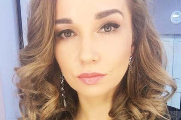 Демоническая женщина: Чехова произвела фурор снимком в откровенном наряде