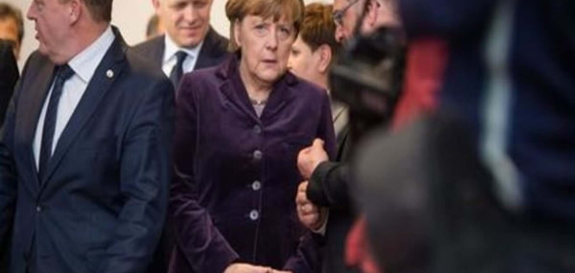 Коментар: Європа очікує, коли Меркель 'зачинить двері'