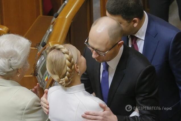 Играют за Россию: в 'Народном фронте' объяснили желание фракций покинуть коалицию