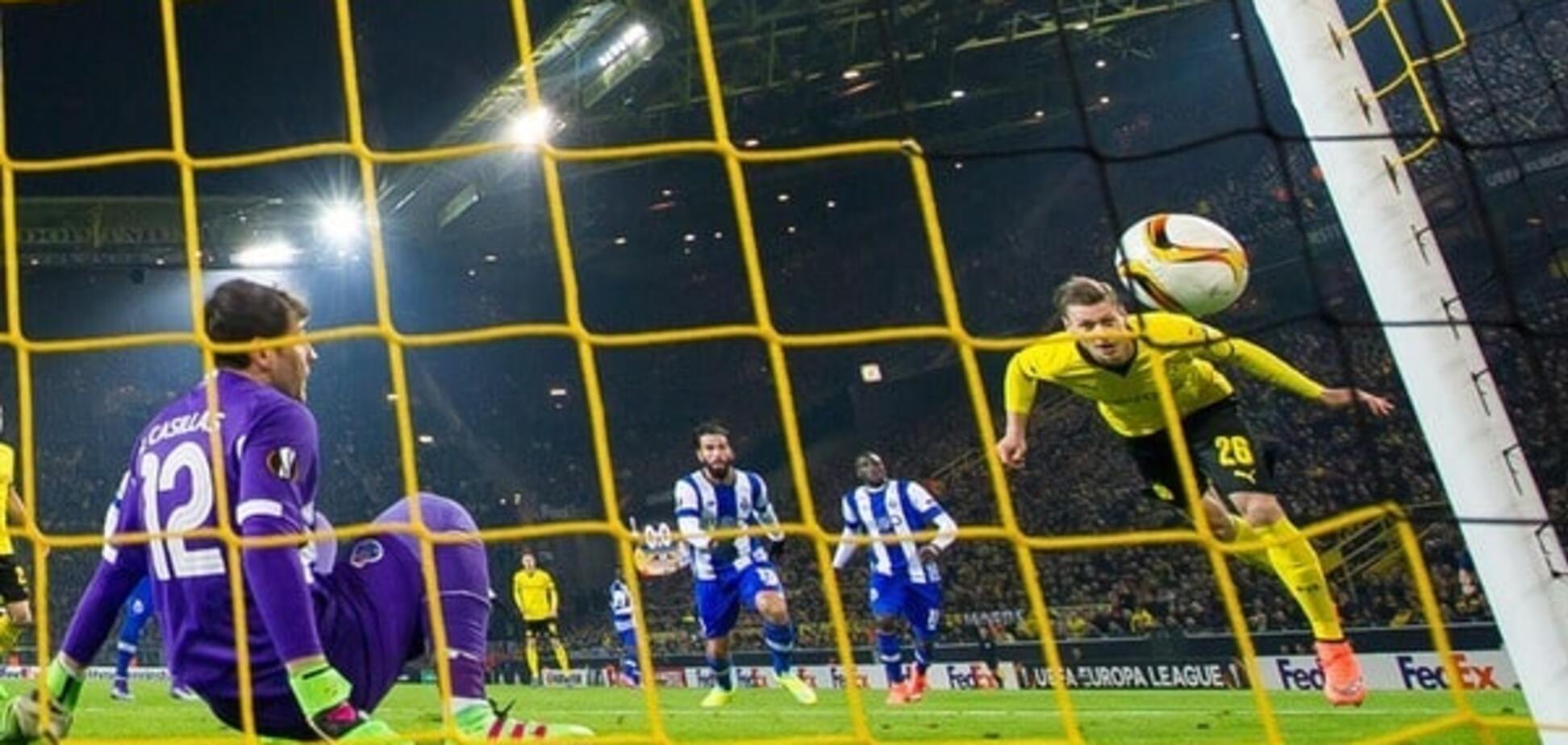 'Боруссия' испортила легендарному вратарю дебют в Лиге Европы: видео-обзор матча