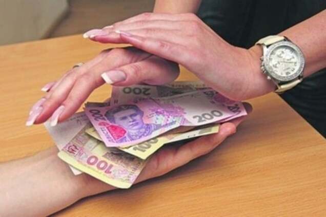 Экономист дал топ-4 совета украинцам для выгодного кредита  