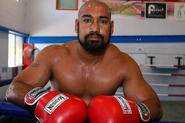 Кличко отправил на пенсию одного из претендентов на свои титулы