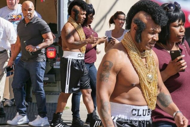 Тайсон ошарашил публику экстравагантным нарядом: эффектные фото