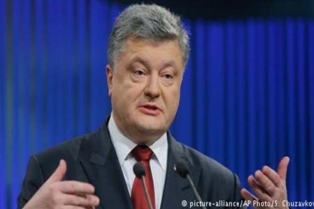 Порошенко вніс до парламенту подання на звільнення Шокіна